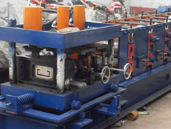 全自動扭斷沖孔60-300C型鋼機