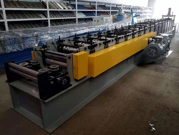 打包箱立柱設(shè)備 打包箱立柱設(shè)備