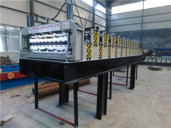 門(mén)市房雙層壓瓦機(jī)