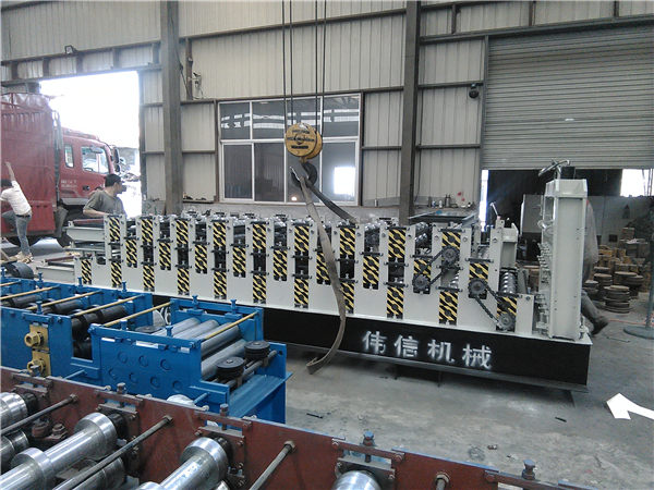 三層壓瓦機(jī)